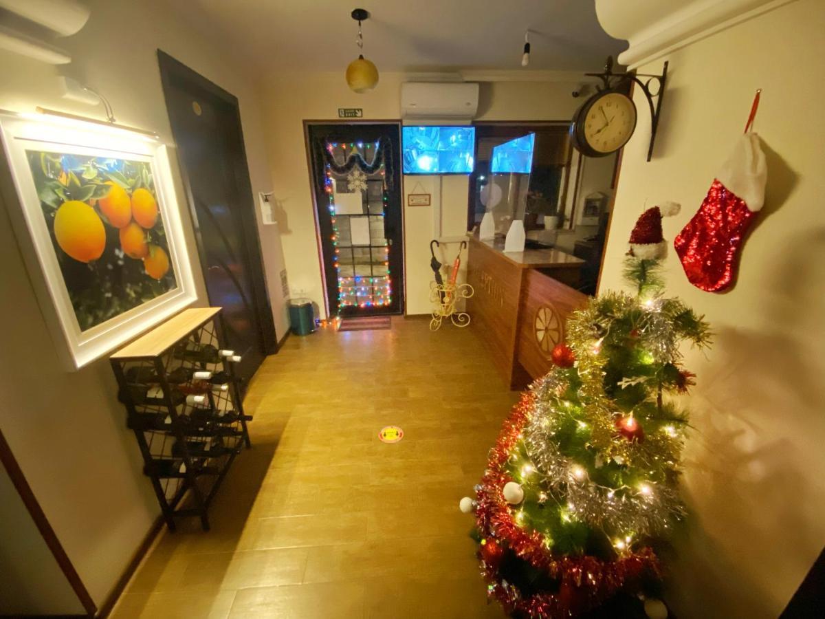 Hotel Orange 库塔伊西 外观 照片