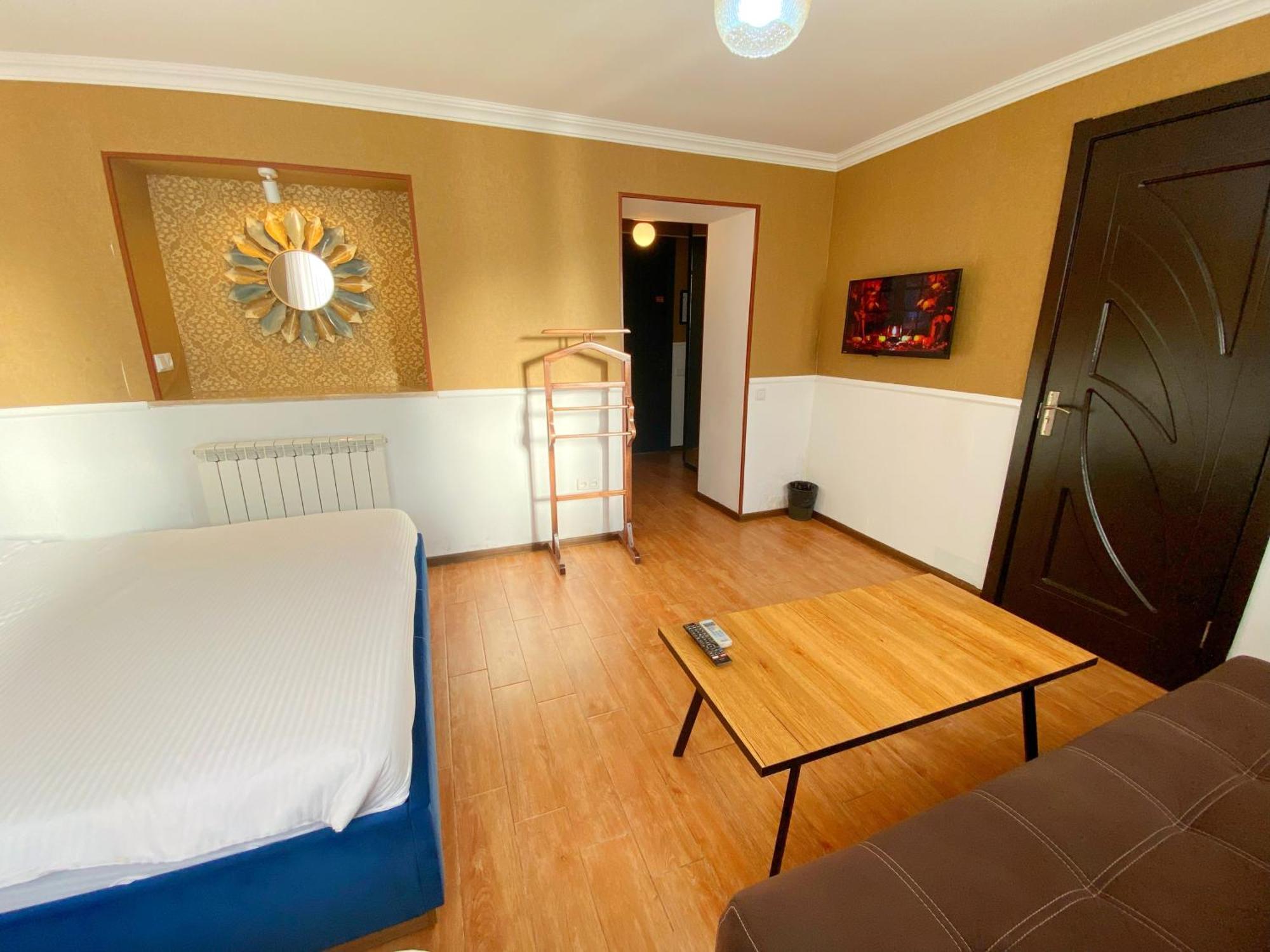 Hotel Orange 库塔伊西 外观 照片