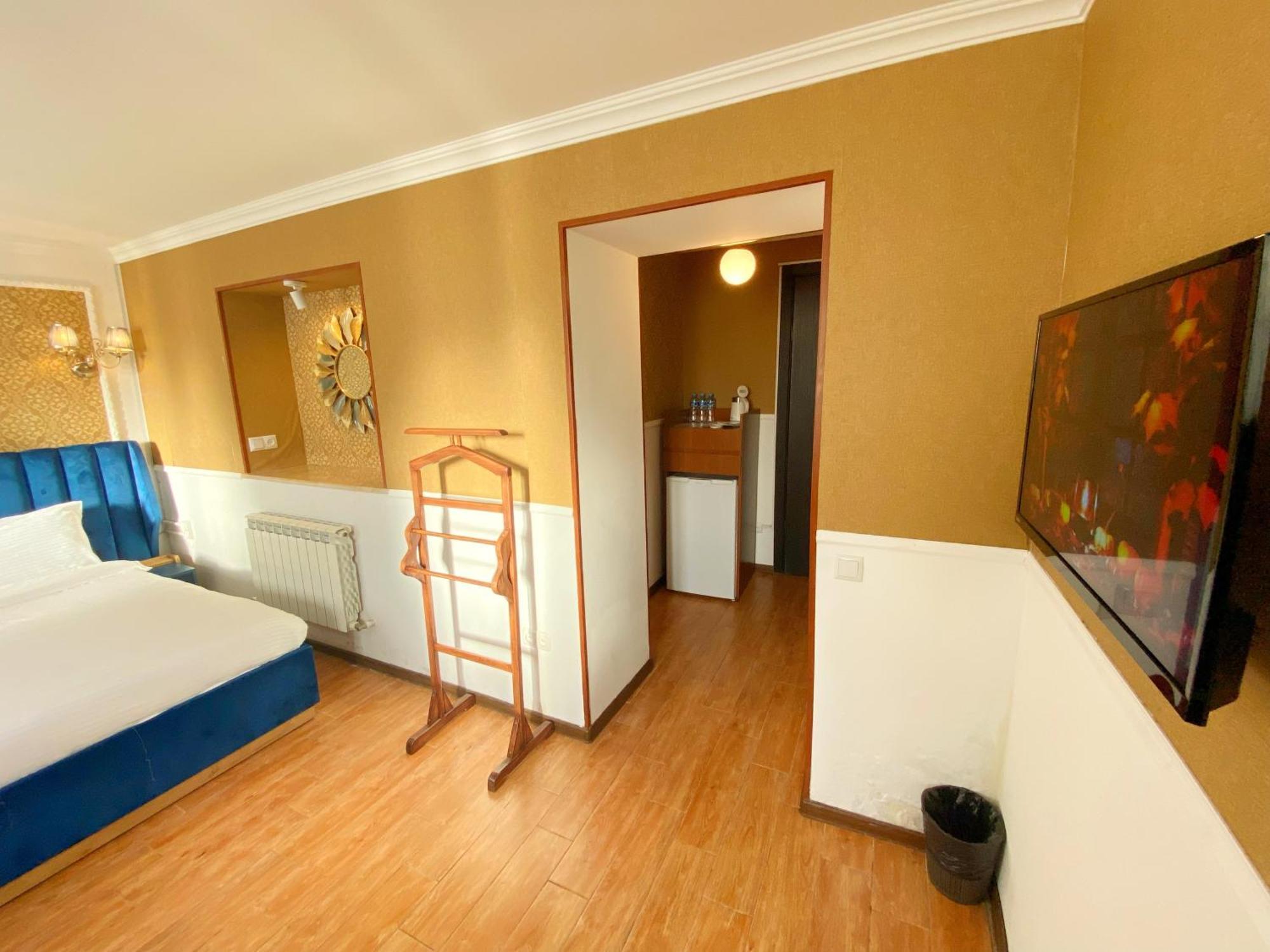 Hotel Orange 库塔伊西 外观 照片